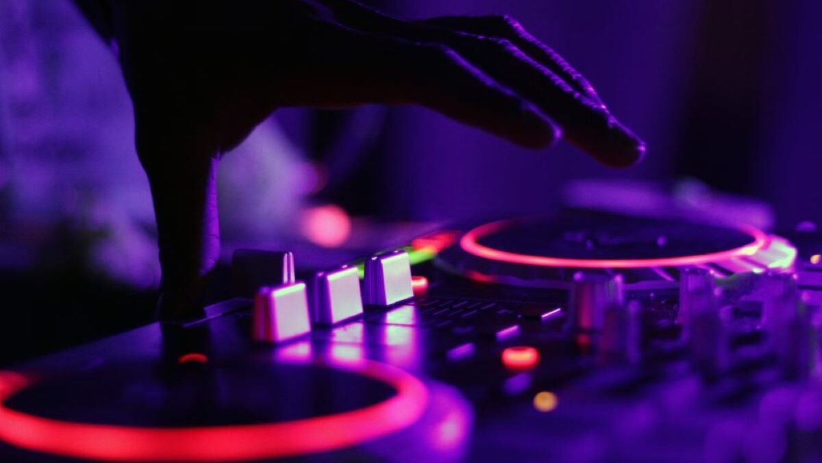 case discografiche fanno causa ai
