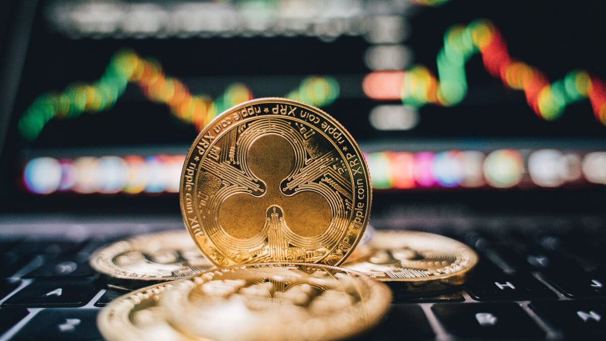 Nuova collaborazione tra Conio e Mesh per rivoluzionare l'accesso agli exchange crypto